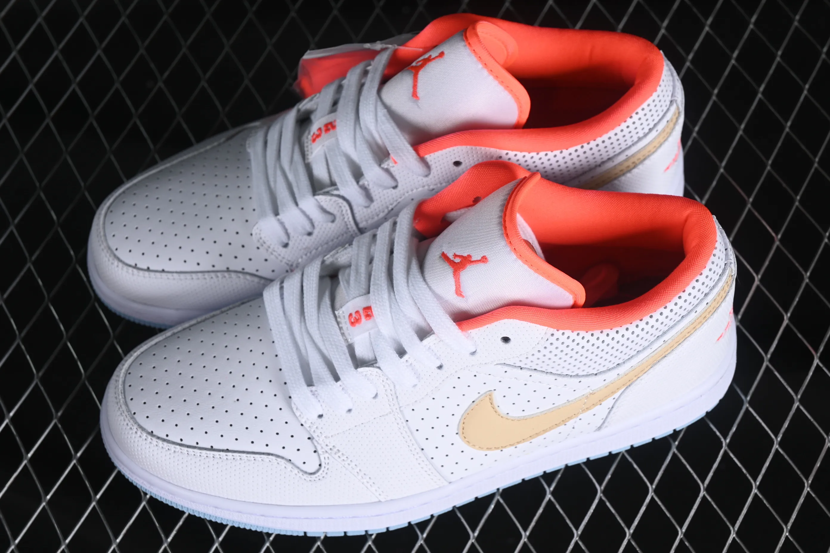 All categories Air Jordan Jordan series basketball shoes Air Jordan 1 Low Air Jordan 1 Low AJ1 Joe 1 white sesame low-top cultural and leisure sports sneakers DC9509-100